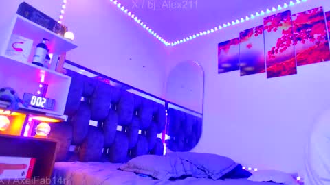 sneider online show from 11.23.25