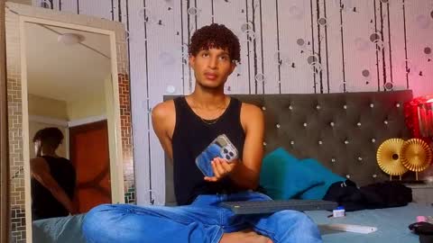 Snapshot of alex_bloom_ chatting on 06.04.26 Alexander online show from 06.04.26