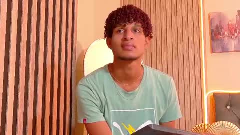 Snapshot of alex_bloom_ chatting on 06.26.26 Alexander online show from 06.26.26