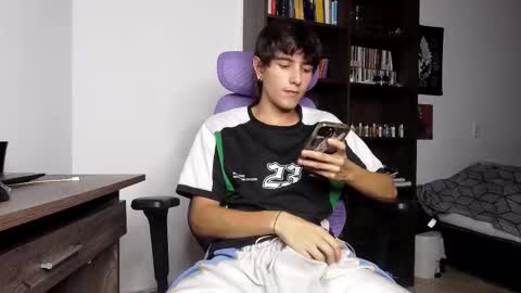 alex_connorr online show from 11.02.25