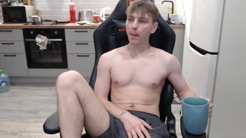 Snapshot of alex_gotcha chatting on 12.03.24 Alex online show from 12.03.24