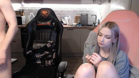 Snapshot of alex_gotcha chatting on 12.15.24 Alex online show from 12.15.24