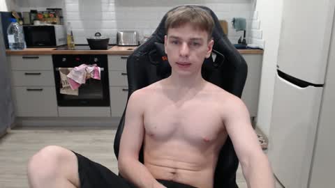 Snapshot of alex_gotcha chatting on 12.21.24 Alex online show from 12.21.24