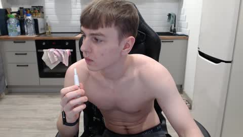 Snapshot of alex_gotcha chatting on 12.27.24 Alex online show from 12.27.24