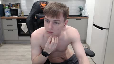 Snapshot of alex_gotcha chatting on 12.28.24 Alex online show from 12.28.24