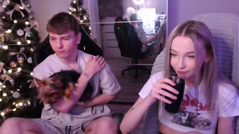 Snapshot of alex_gotcha chatting on 01.10.25 Alex online show from 01.10.25