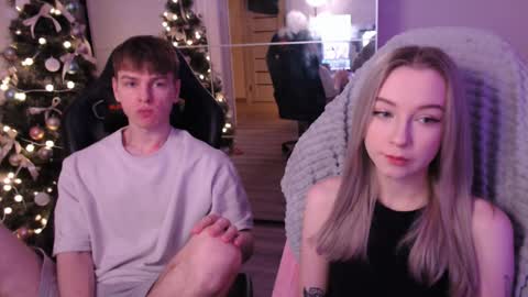 Snapshot of alex_gotcha chatting on 01.12.25 Alex online show from 01.12.25