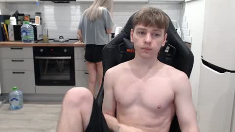 Snapshot of alex_gotcha chatting on 01.12.25 Alex online show from 01.12.25