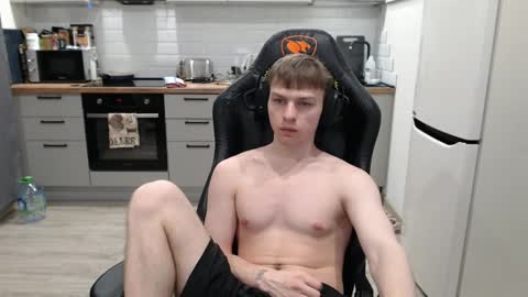 Snapshot of alex_gotcha chatting on 01.21.25 Alex online show from 01.21.25