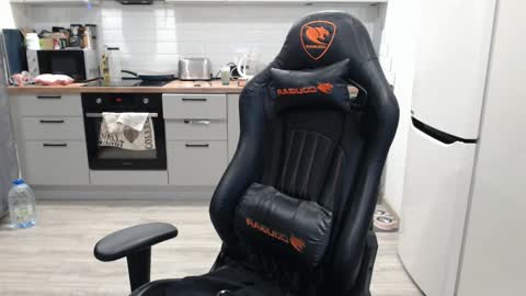 Snapshot of alex_gotcha chatting on 02.02.25 Alex online show from 02.02.25