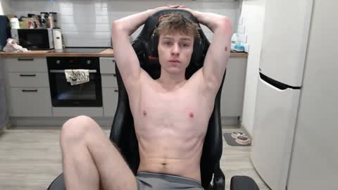 Snapshot of alex_gotcha chatting on 02.07.25 Alex online show from 02.07.25