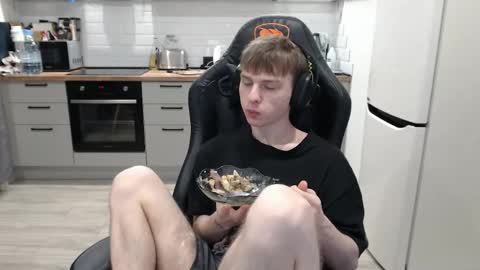 Snapshot of alex_gotcha chatting on 02.09.25 Alex online show from 02.09.25