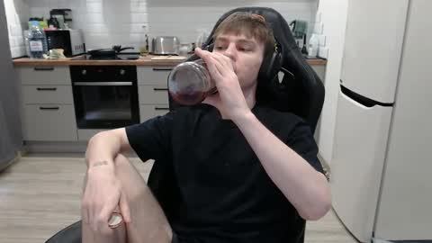 Snapshot of alex_gotcha chatting on 02.20.25 Alex online show from 02.20.25