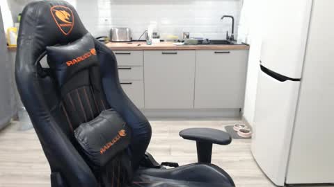 Snapshot of alex_gotcha chatting on 02.25.25 Alex online show from 02.25.25