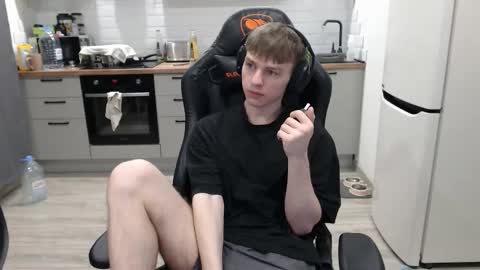 Snapshot of alex_gotcha chatting on 02.27.25 Alex online show from 02.27.25