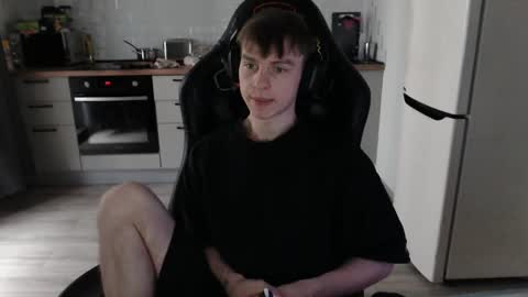 Snapshot of alex_gotcha chatting on 03.08.25 Alex online show from 03.08.25