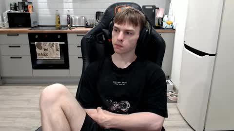 Snapshot of alex_gotcha chatting on 09.14.25 Alex online show from 09.14.25