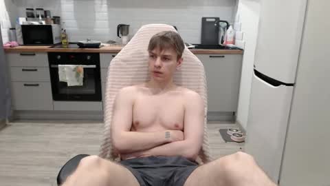 Snapshot of alex_gotcha chatting on 11.08.25 Alex online show from 11.08.25