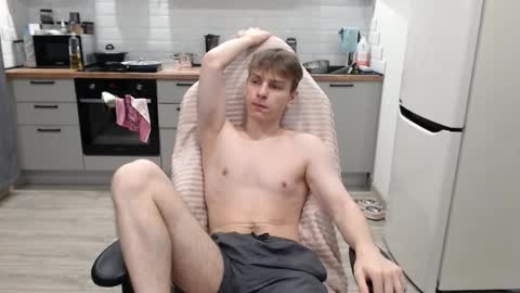 Snapshot of alex_gotcha chatting on 11.09.25 Alex online show from 11.09.25