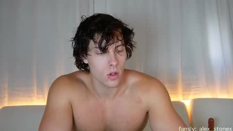 Snapshot of alex_islive chatting on 02.25.26 Alex Stone online show from 02.25.26