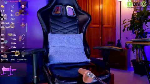 Snapshot of alex_maraj_ chatting on 05.16.26 Alex online show from 05.16.26