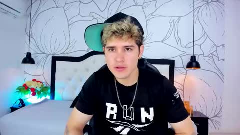 Alex  online show from 04.18.26