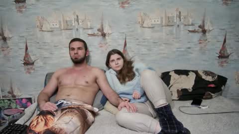 Alex and Sarah online show from 10.17.25