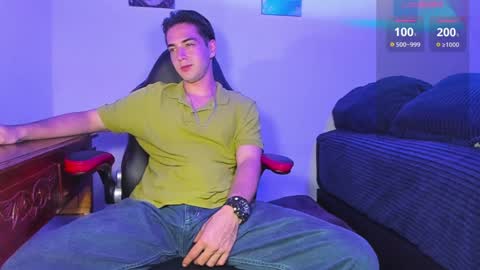 Snapshot of alex_smith0 chatting on 12.29.24     online show from 12.29.24