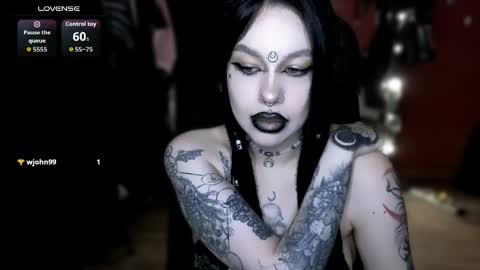 Snapshot of alex_succubus chatting on 05.18.26 Alex Succubus online show from 05.18.26