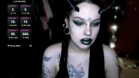 Snapshot of alex_succubus chatting on 05.22.26 Alex Succubus online show from 05.22.26