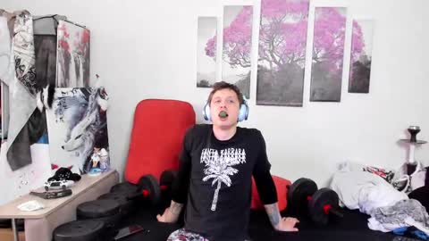 Alex WandHot online show from 02.14.25