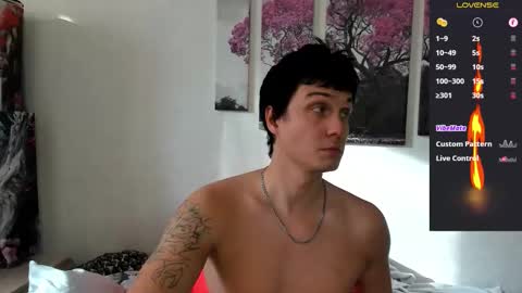 Alex WandHot online show from 10.30.25