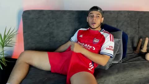 Snapshot of alex_woll11 chatting on 10.05.25 Alex Woll online show from 10.05.25