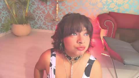 Snapshot of alexa_cruz__ chatting on 05.07.26 Alexa online show from 05.07.26
