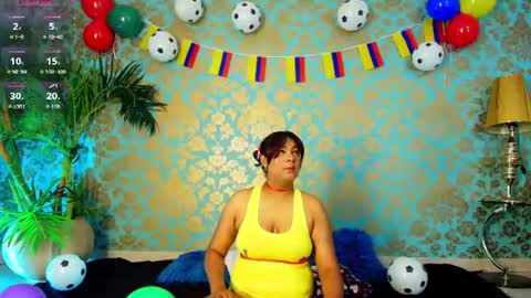 Snapshot of alexa_cruz__ chatting on 06.27.26 Alexa online show from 06.27.26
