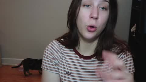 dont be afraid to click social media link its  working  just click on that  online show from 01.03.25