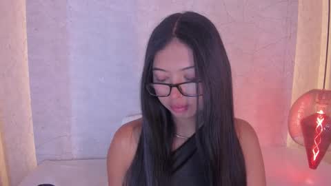 Alexa Millers online show from 11.20.25