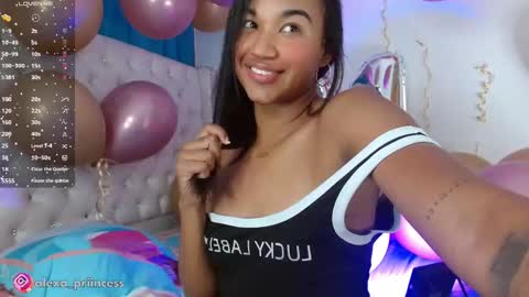 Snapshot of alexa_priincess chatting on 09.28.25 online show from 09.28.25