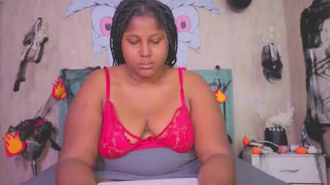 Snapshot of alexa_roussee chatting on 10.29.25 Alexa online show from 10.29.25