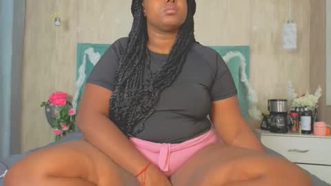 Snapshot of alexa_roussee chatting on 12.15.25 Alexa online show from 12.15.25