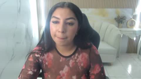 Snapshot of alexa_s1 chatting on 06.12.26 Alexa online show from 06.12.26