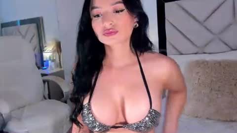 Snapshot of alexa_tobar chatting on 04.26.26 alexa_tobar online show from 04.26.26