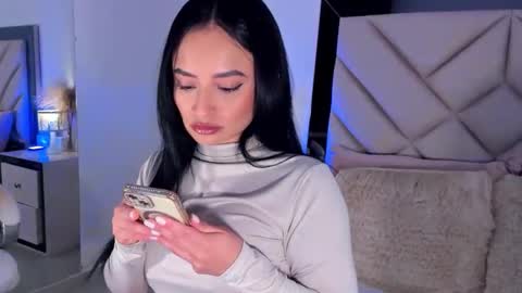 Snapshot of alexa_tobar chatting on 05.20.26 alexa_tobar online show from 05.20.26