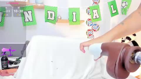 Snapshot of alexaa_lovely chatting on 06.22.26 Alexa online show from 06.22.26