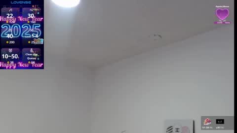 Snapshot of alexafontana chatting on 01.24.25 Alexa Fontana online show from 01.24.25