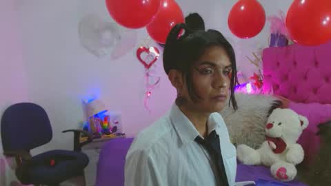 Snapshot of alexafontana chatting on 02.18.25 Alexa Fontana online show from 02.18.25