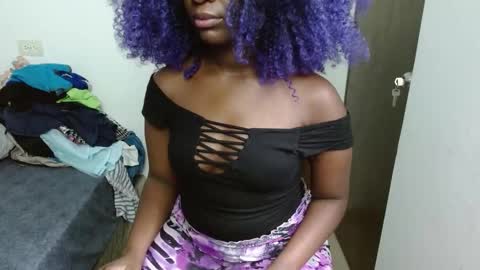 Snapshot of alexagons chatting on 02.21.25 alexagons online show from 02.21.25