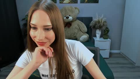 Snapshot of alexaharmon chatting on 02.05.25 AlexaHarmon online show from 02.05.25