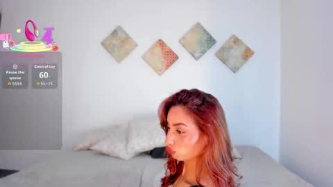 Alexandra Castillo online show from 11.21.25