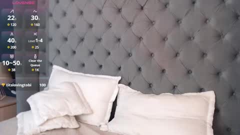 Snapshot of alexamadisson chatting on 01.17.25 Alexa online show from 01.17.25